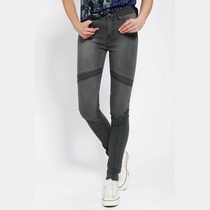 BDG High Rise Twig Jeans in Charcoal